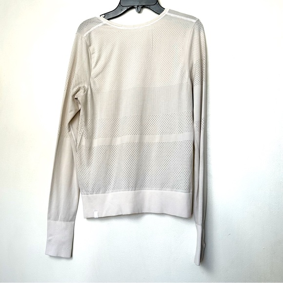 Lululemon Breeze By Long Sleeve Heathered White (Cream)- Size  2/4 (Small) - Picture 3 of 11